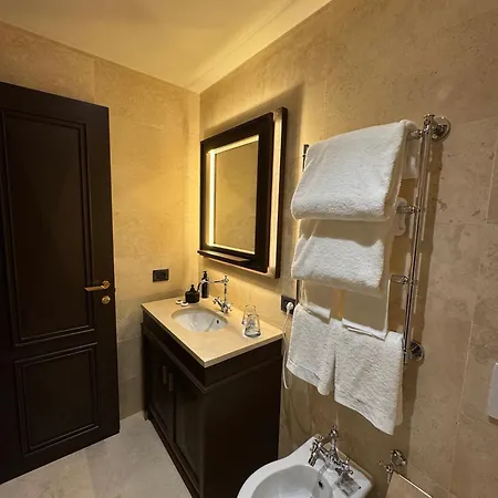 Palazzo Gambirasi Luxury Řím