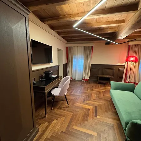 Palazzo Gambirasi Luxury 4*