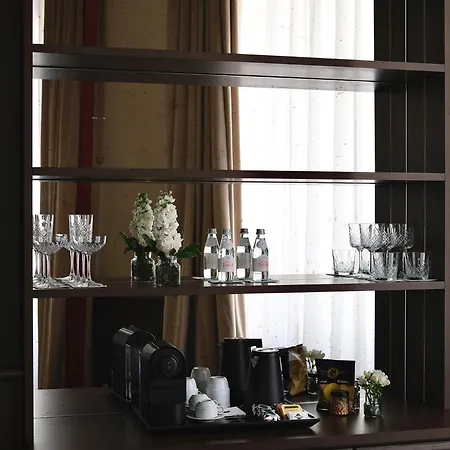 Palazzo Gambirasi Luxury Penzion Řím