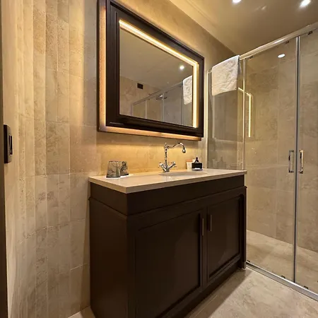 Palazzo Gambirasi Luxury 4* Řím