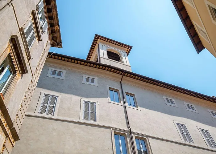 Palazzo Gambirasi Luxury Konukevi Roma