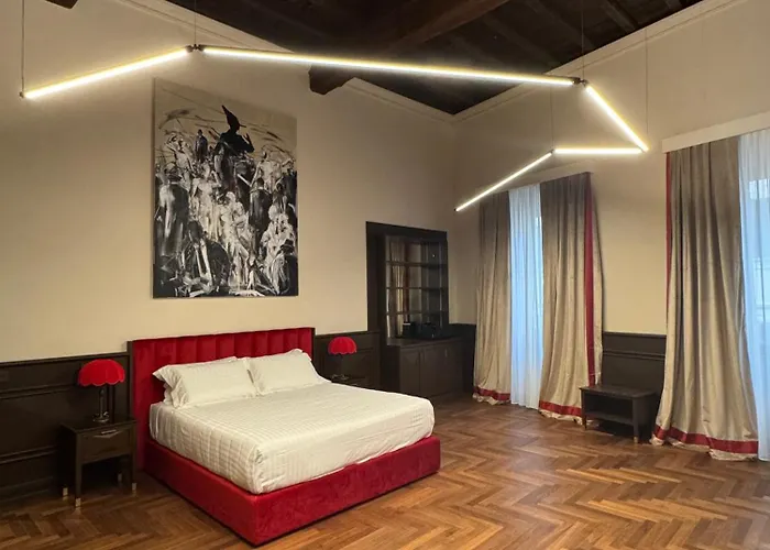 Konukevi Palazzo Gambirasi Luxury 4*