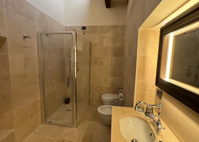 Palazzo Gambirasi Luxury Konukevi